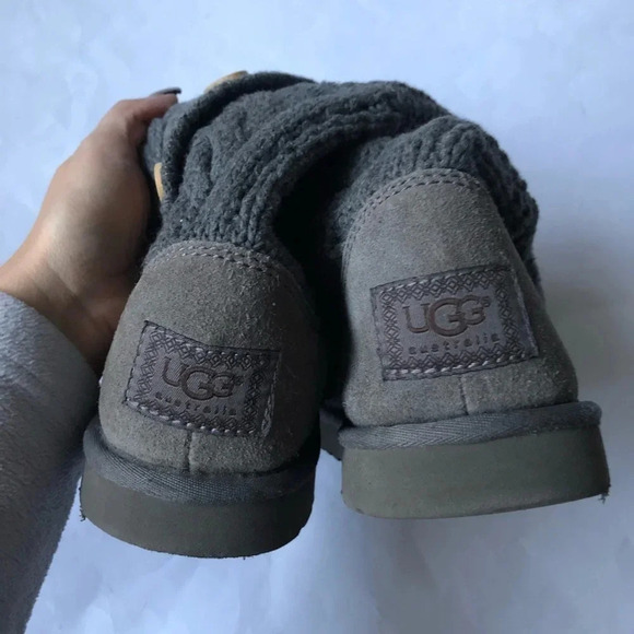 UGG Women’s Knit Sweater Boots Size 9 - Picture 4 of 7